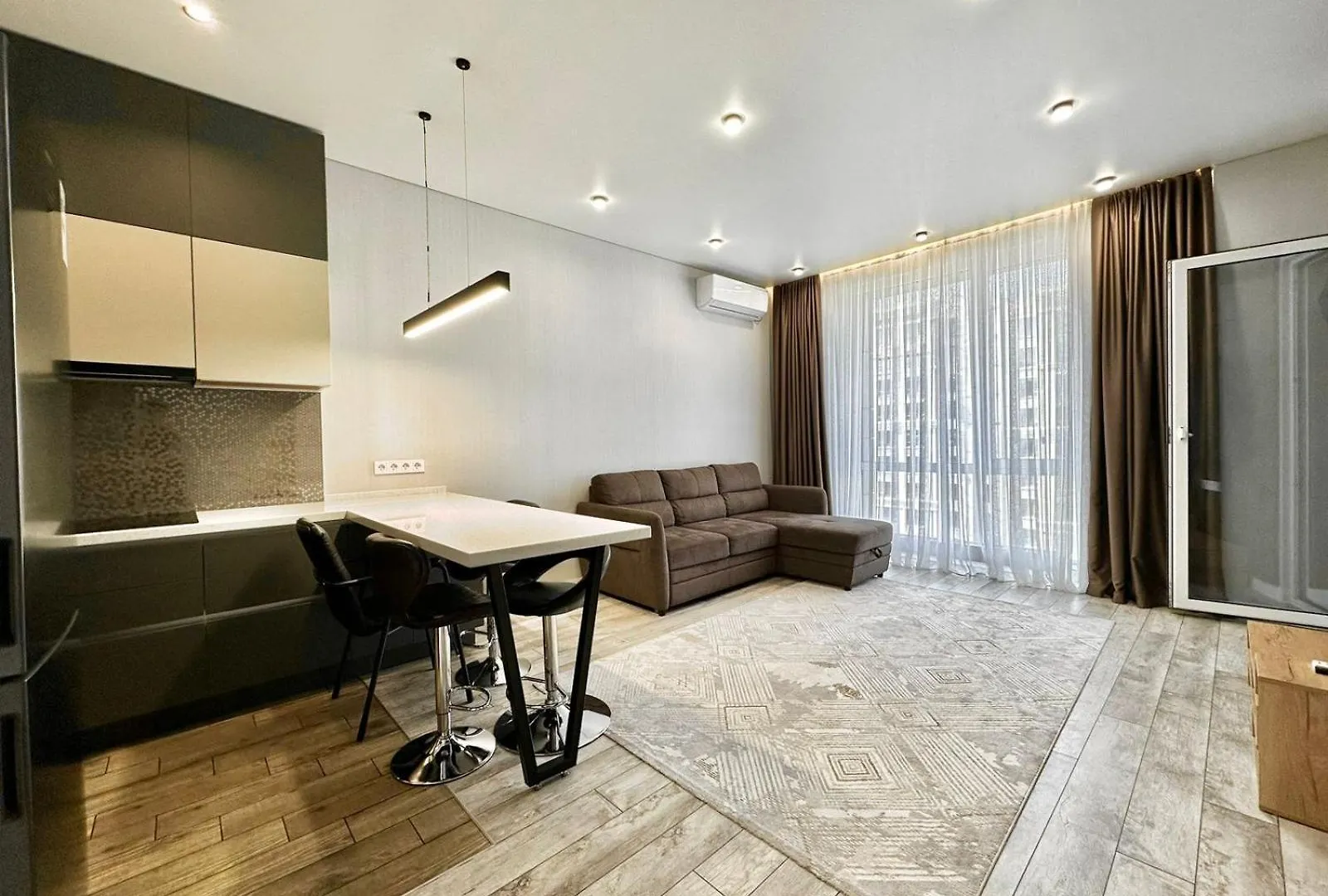 Современная 2Ком Квартира В Жк 4You Almaty Apartment